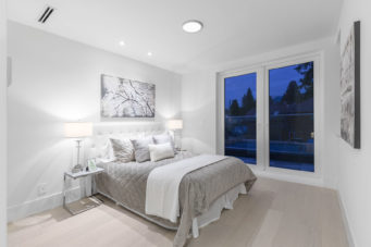 822 Cumberland Crescent